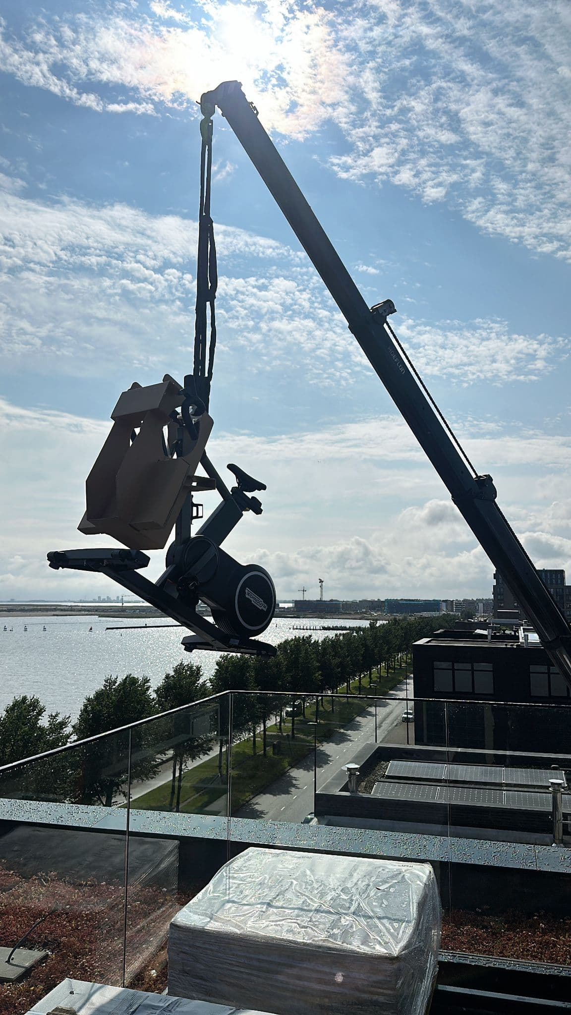 Inhuizing van fitnessapparatuur en gym transport door GymNest